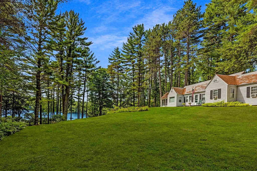68 Burkehaven Lane Sunapee NH 03782