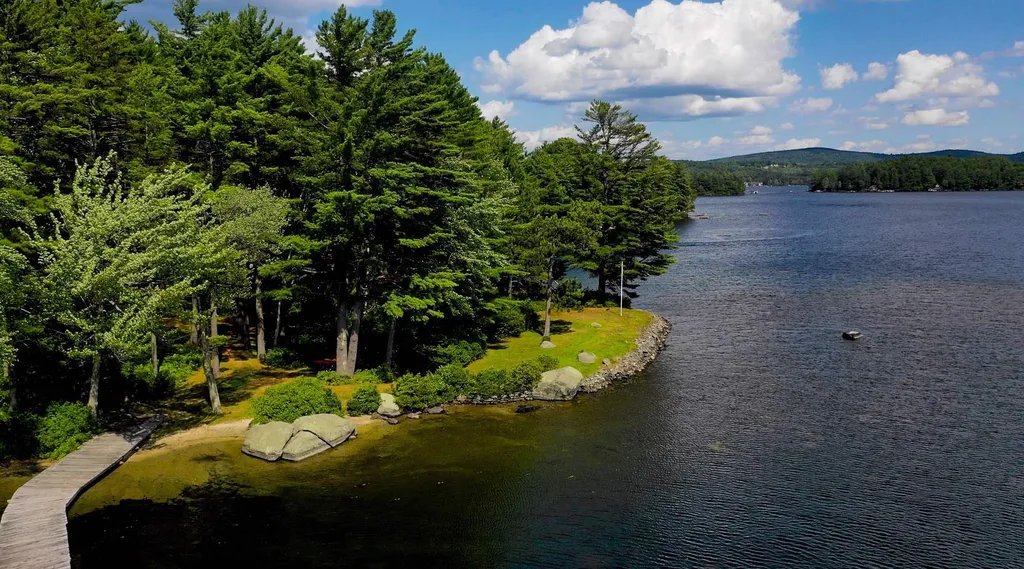 68 Burkehaven Lane Sunapee NH 03782