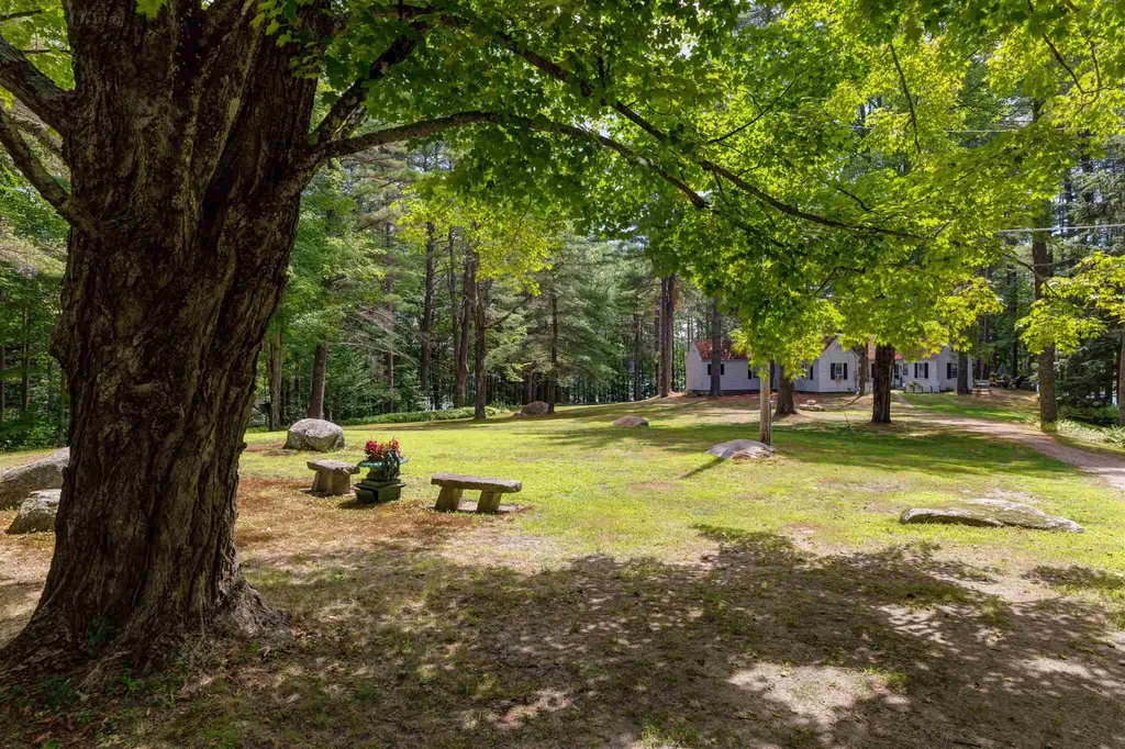 68 Burkehaven Lane Sunapee NH 03782