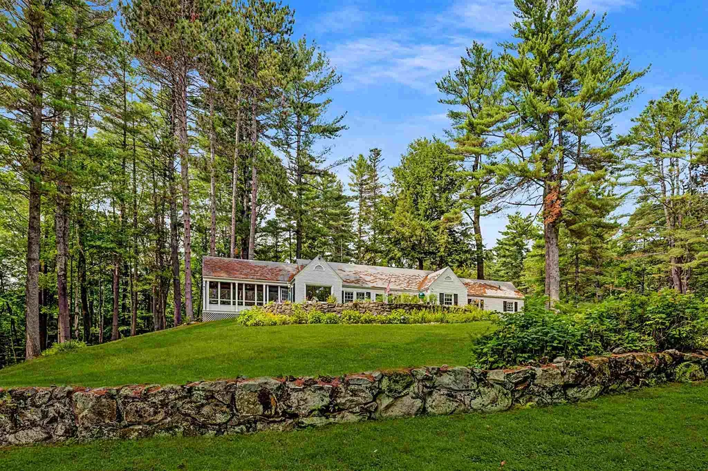 68 Burkehaven Lane Sunapee NH 03782