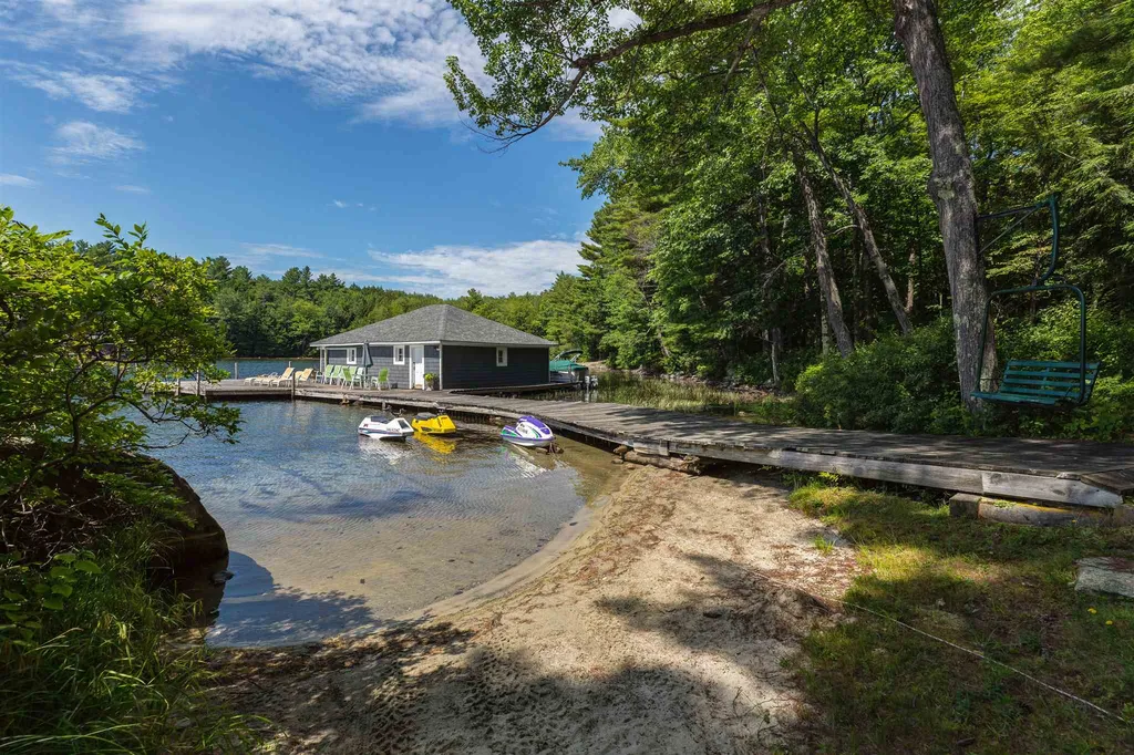 68 Burkehaven Lane Sunapee NH 03782