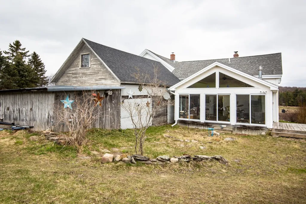 567 Bullock Road Georgia VT 05468