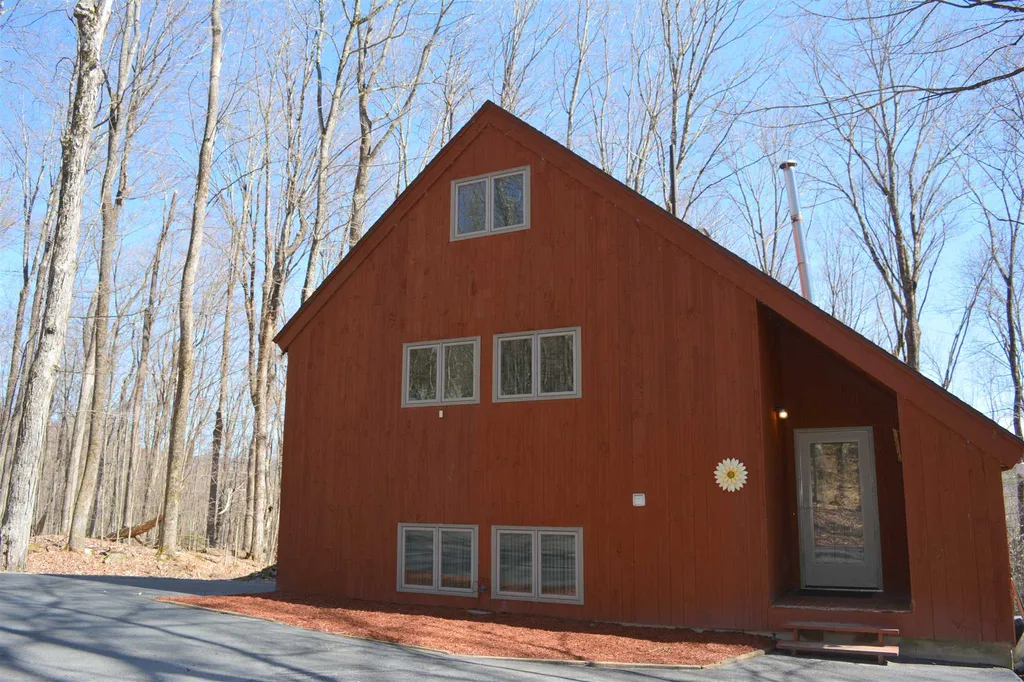 54 Brookridge Drive Grantham NH 03753