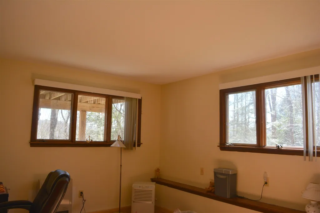 54 Brookridge Drive Grantham NH 03753