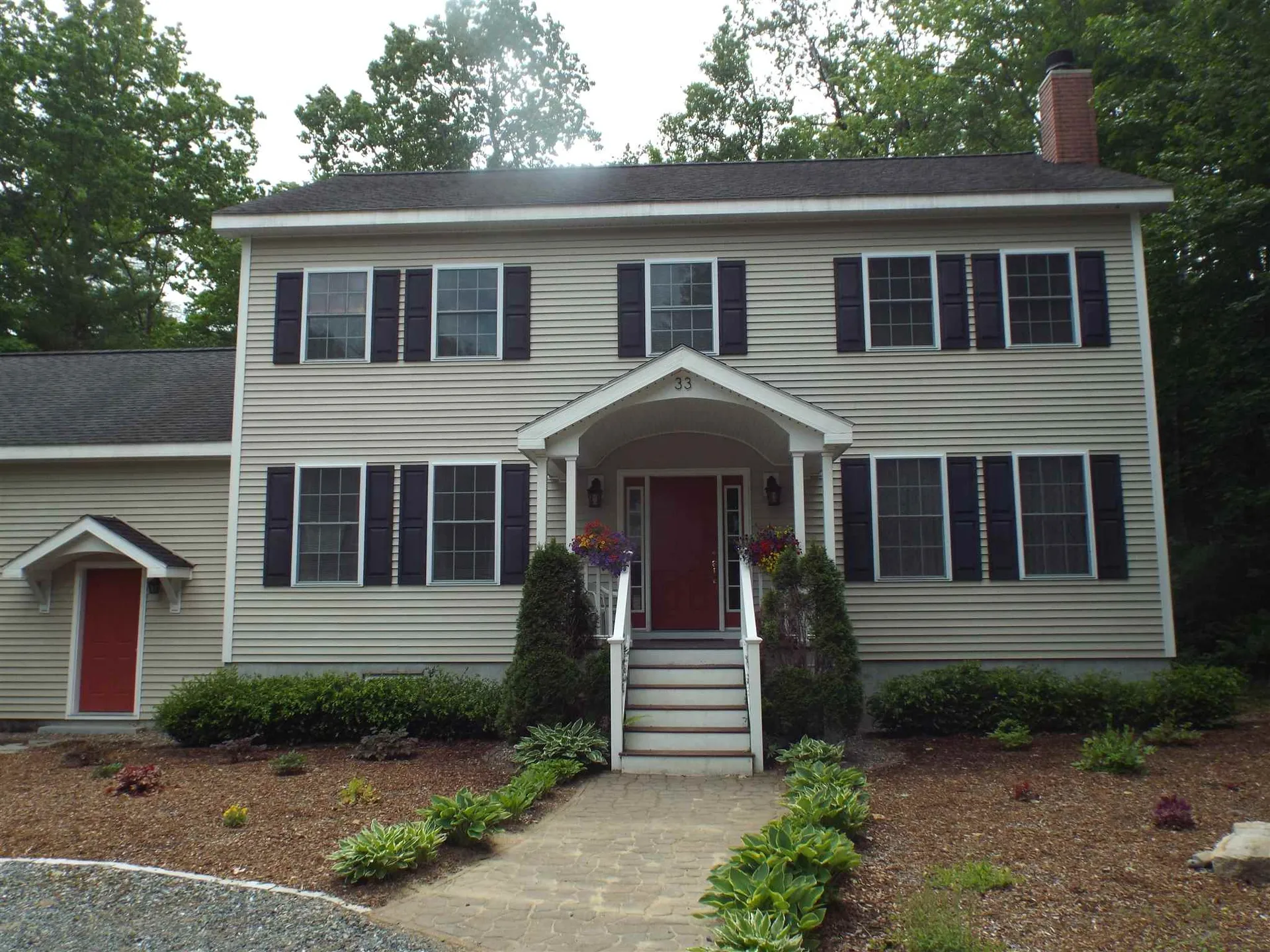 33 Pleasant Street Plymouth NH 03264