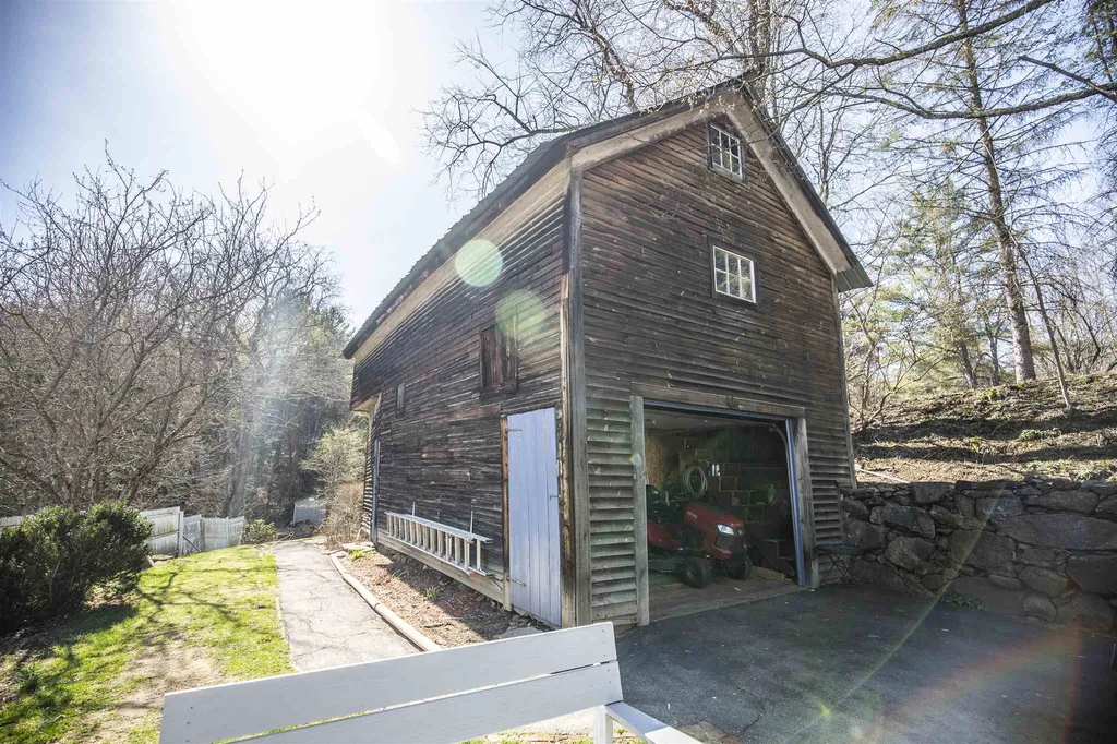 30 Main Street Gilsum NH 03448