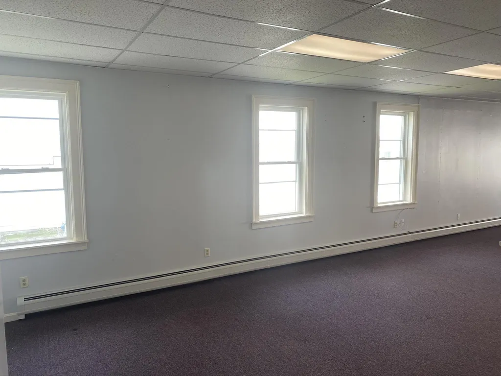 13 High Street Hampton NH 03842