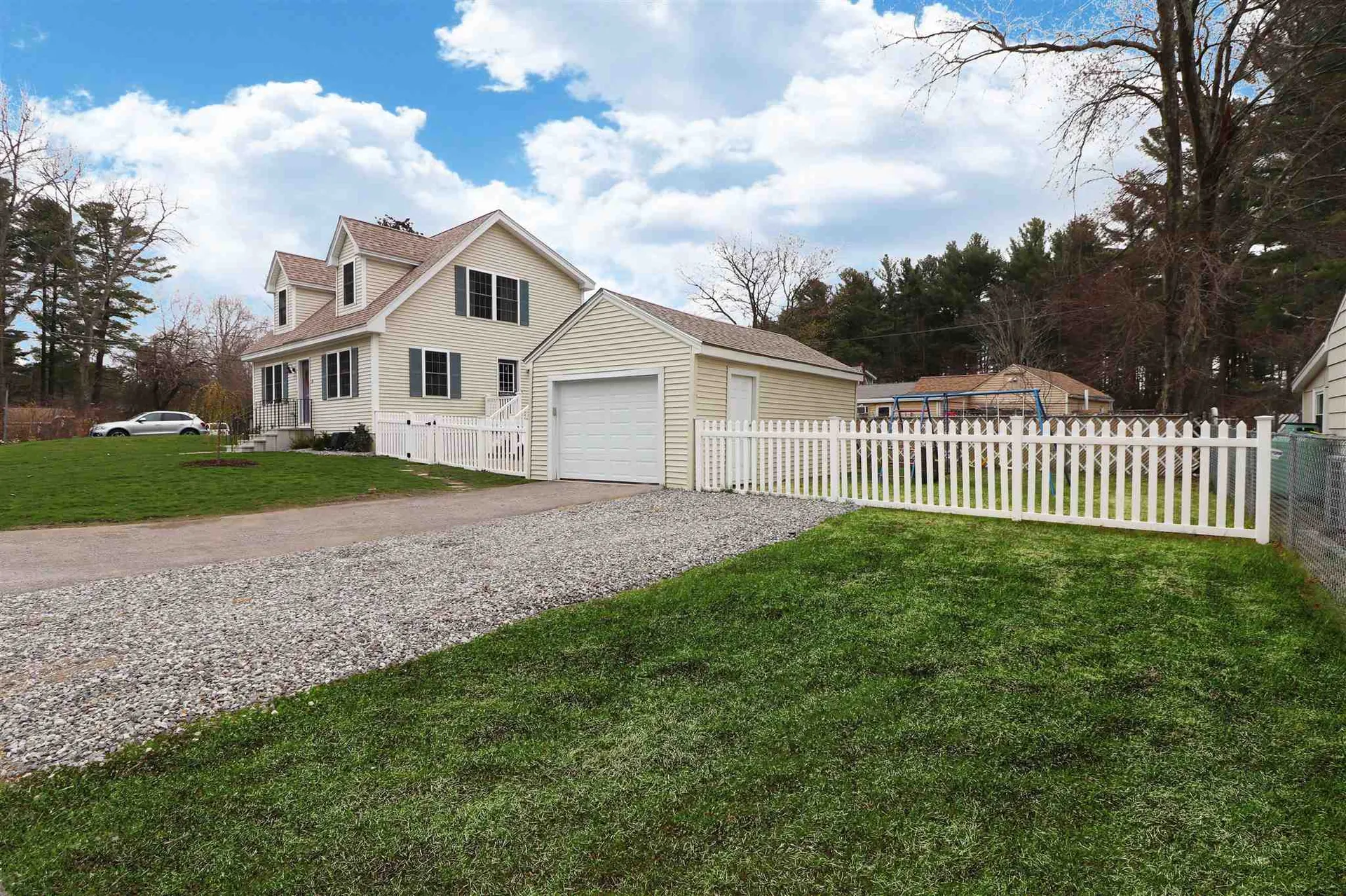 10 Mclaughlin Avenue Salem NH 03079