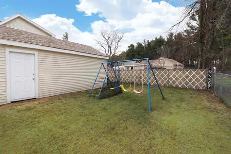 10 Mclaughlin Avenue Salem NH 03079