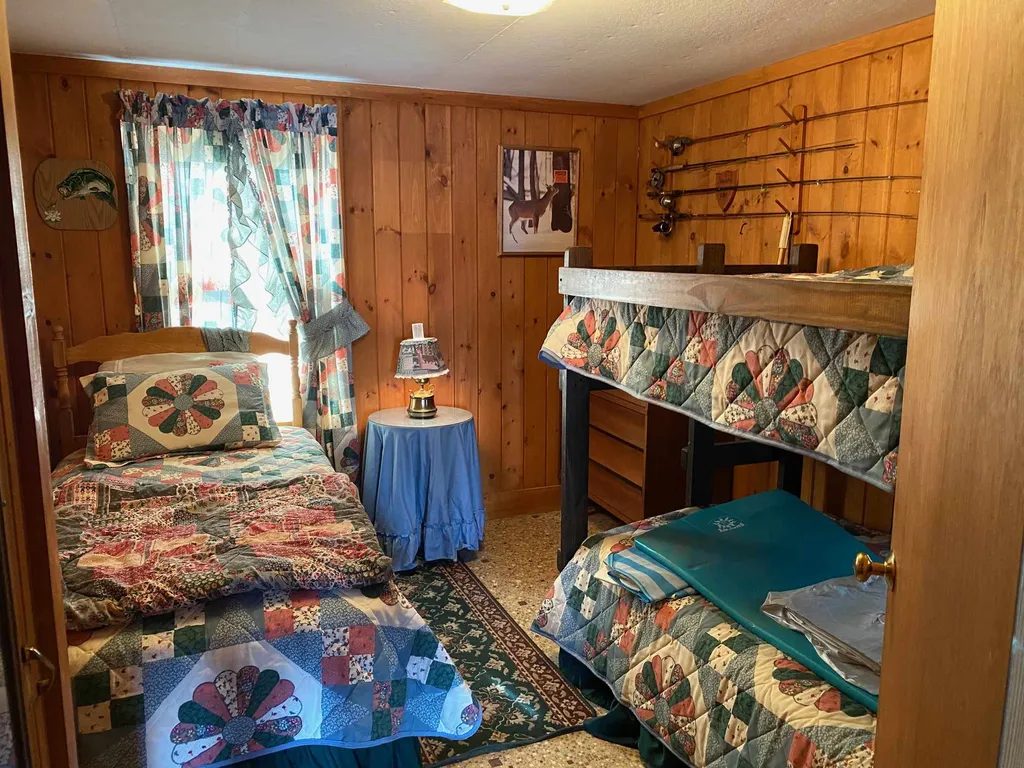28 Shore Drive Northwood NH 03261