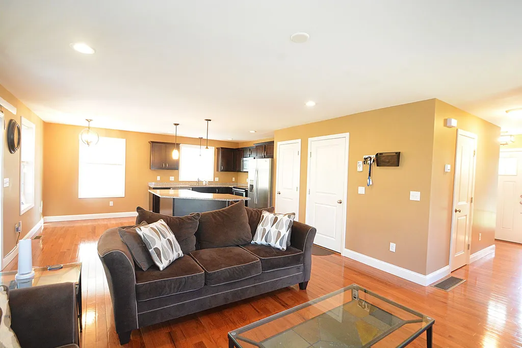 46 Constitution Way Rochester NH 03867