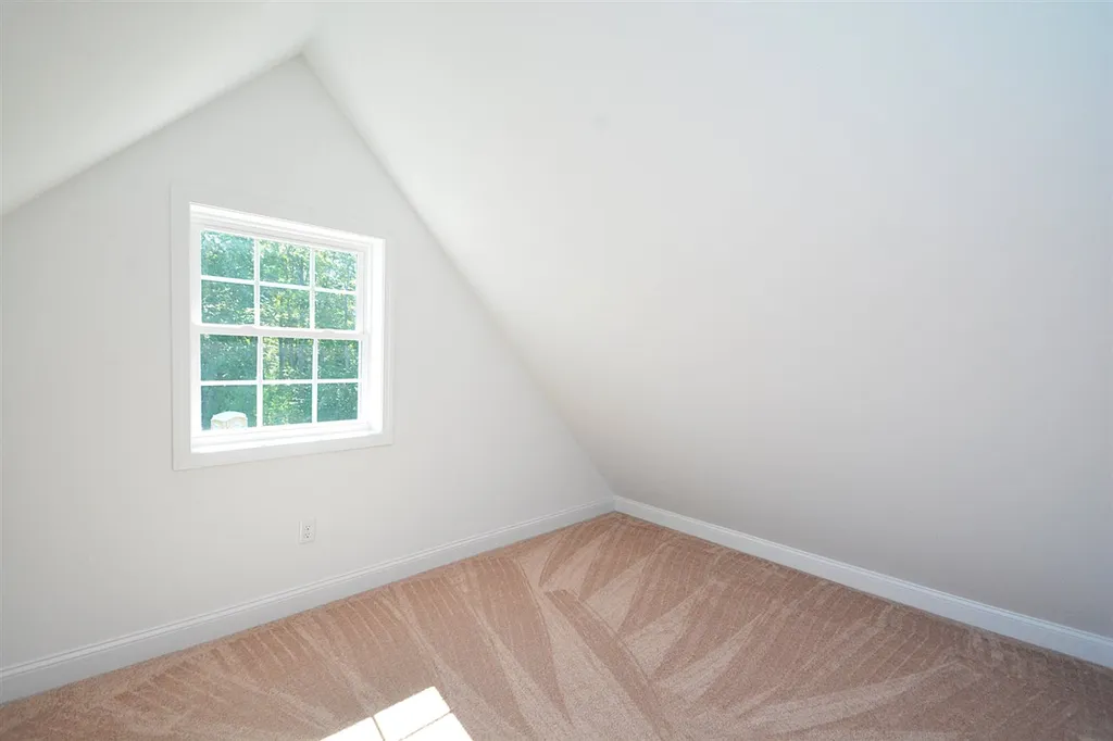 46 Constitution Way Rochester NH 03867