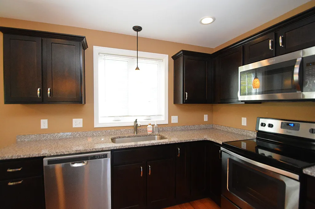 46 Constitution Way Rochester NH 03867