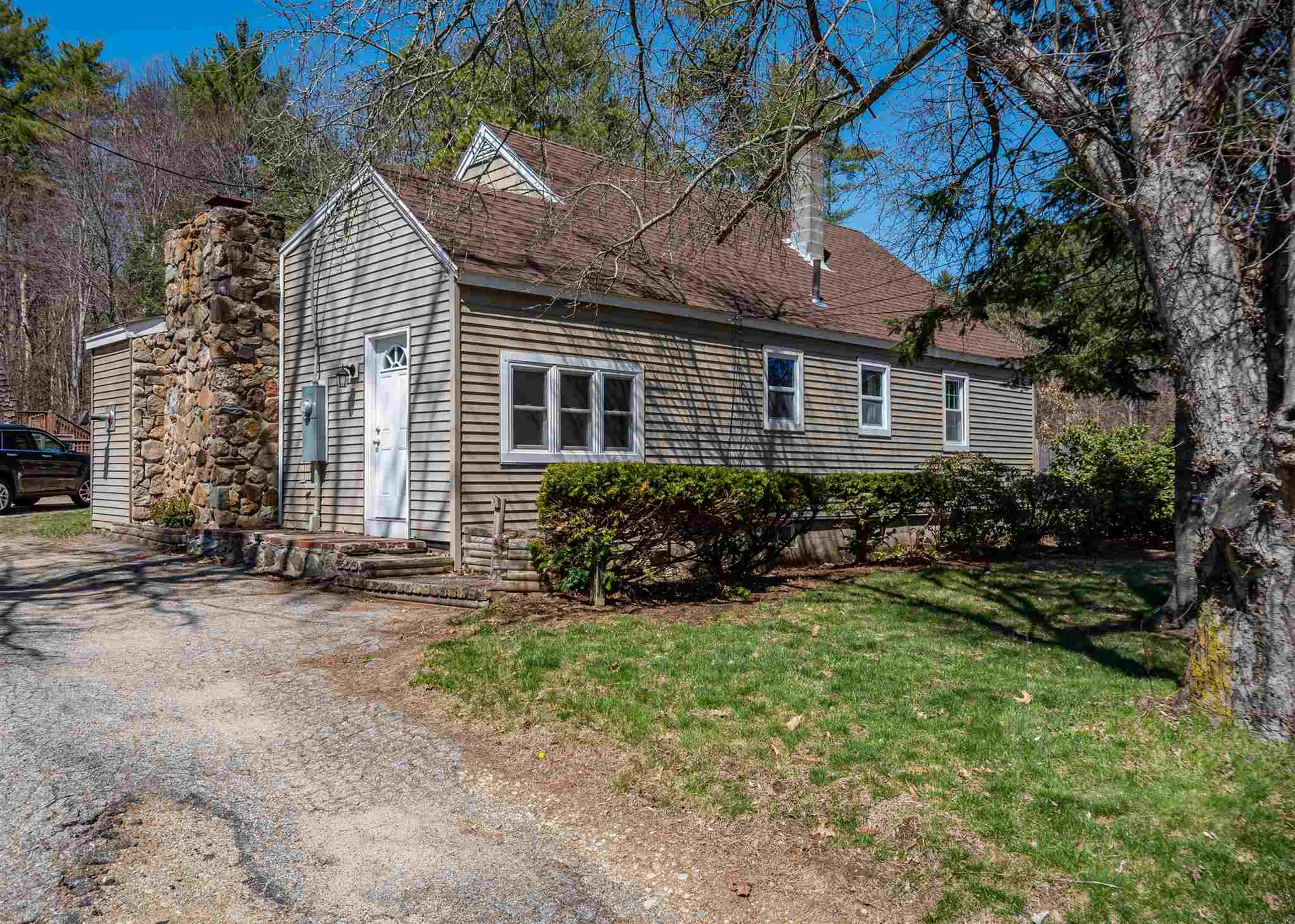 218 Milton Road Rochester NH 03868-8712