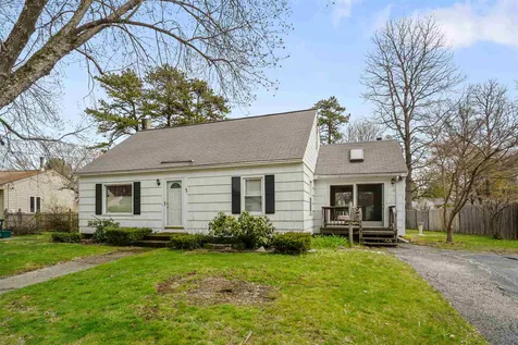49 Avon Drive Nashua NH 03064