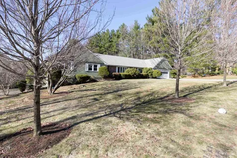 1 Abbe Lane Nashua NH 03063