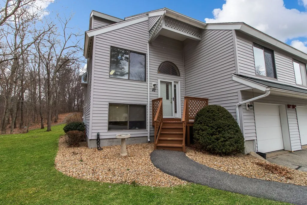 42 Bayberry Drive Atkinson, NH Real Estate Property MLS 4802849