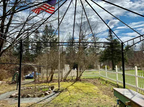 1623 Us Route 5 South Barnet VT 05821
