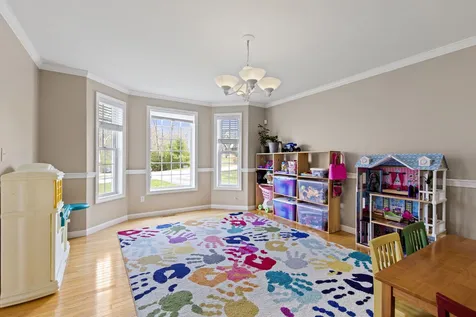 73 S Ridge Drive Manchester NH 03109