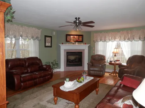 41 Sterling Drive Franklin NH 03235