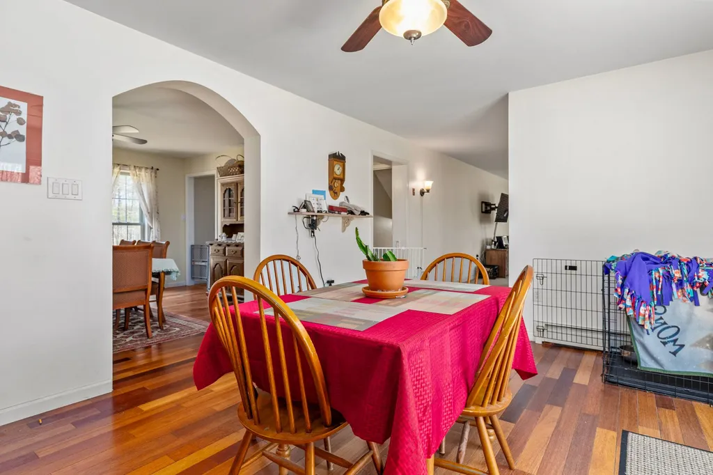 18 Maple Avenue Newton NH 03858