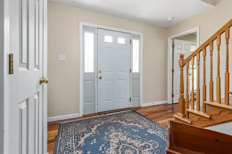 18 Maple Avenue Newton NH 03858