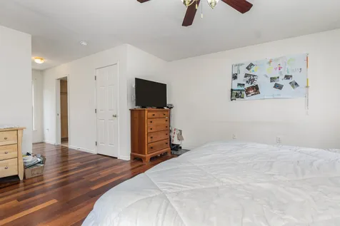 18 Maple Avenue Newton NH 03858