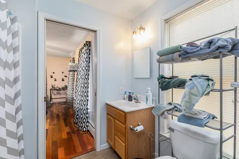 18 Maple Avenue Newton NH 03858