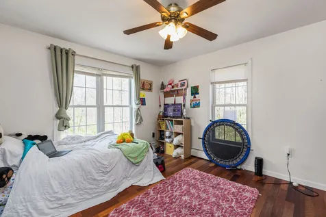 18 Maple Avenue Newton NH 03858