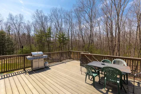 18 Maple Avenue Newton NH 03858