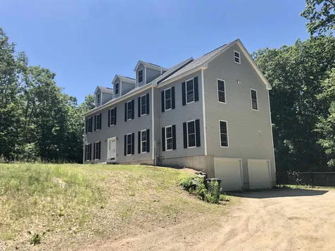 18 Maple Avenue Newton NH 03858