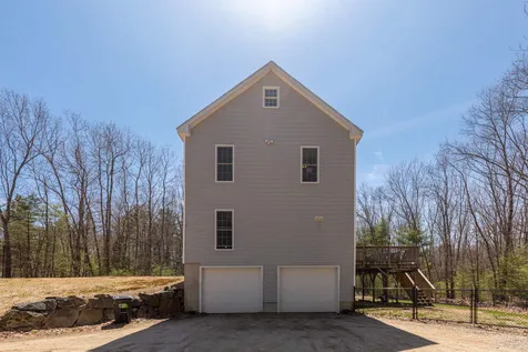 18 Maple Avenue Newton NH 03858