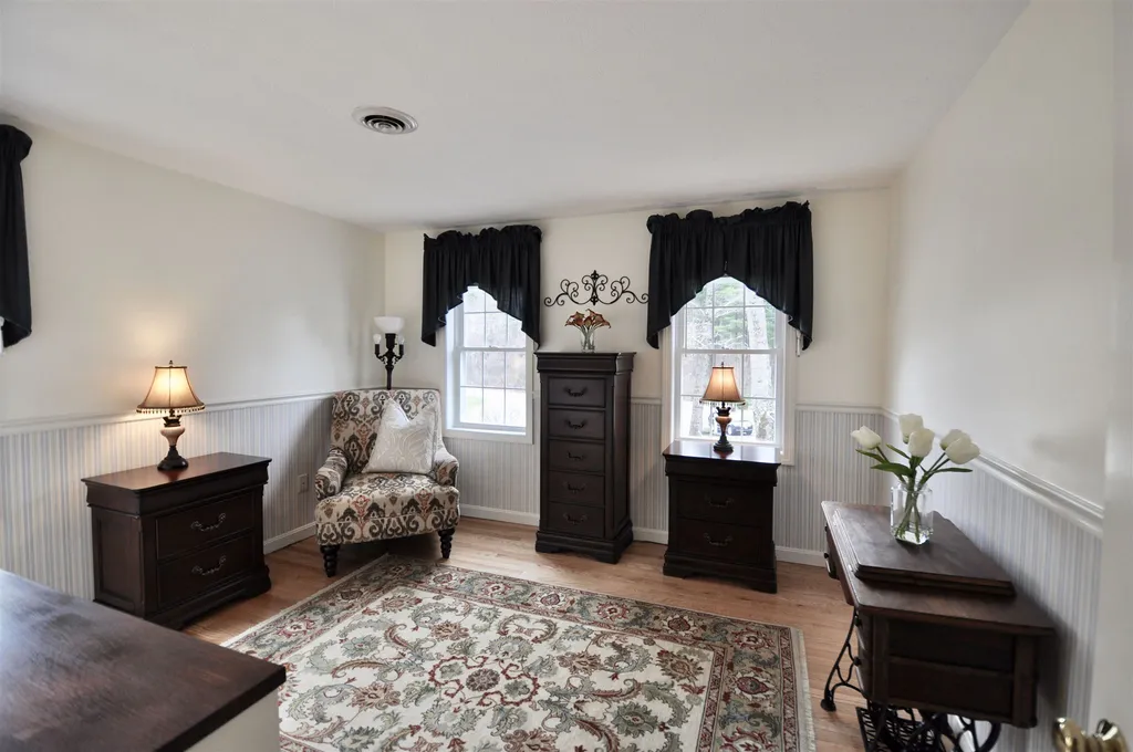19 Hampstead Road Merrimack NH 03054