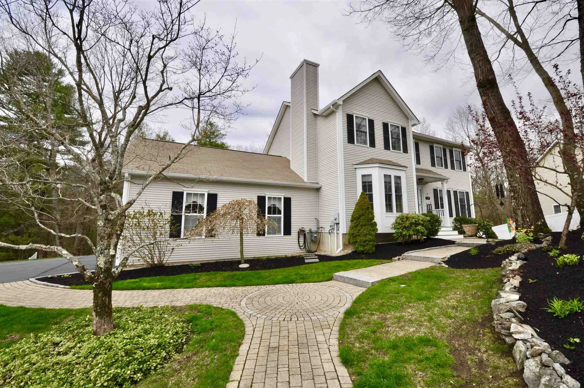 19 Hampstead Road Merrimack NH 03054