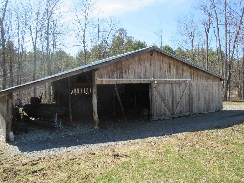 16 Jupiter Lane Fairfield VT 05455