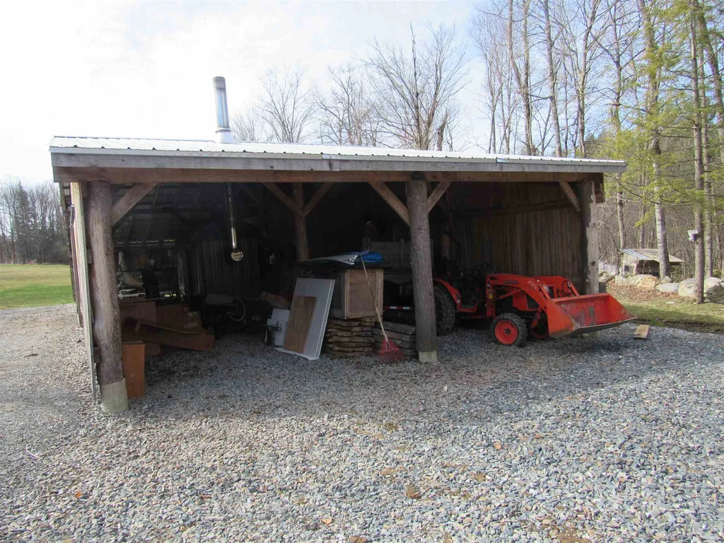 16 Jupiter Lane Fairfield VT 05455