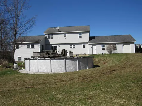 16 Jupiter Lane Fairfield VT 05455