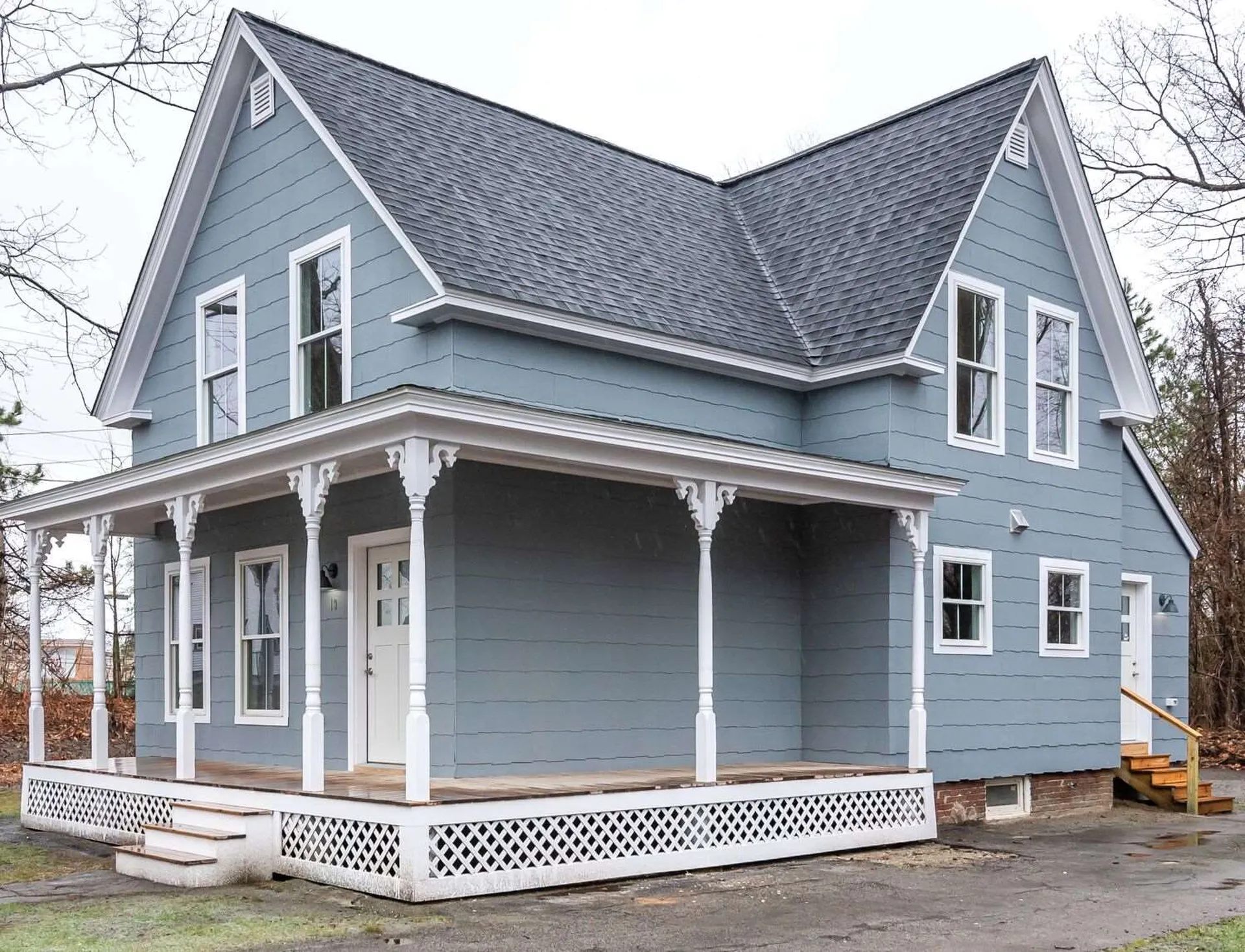 19 Rollins Street Derry NH 03038