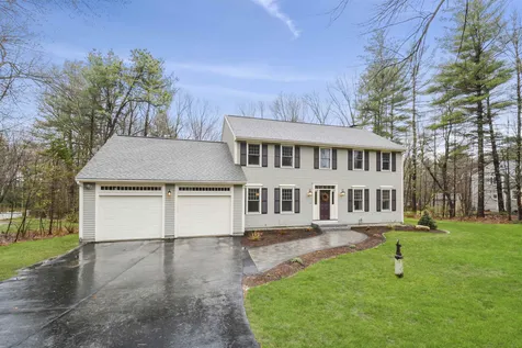 26 Weymouth Drive Bedford NH 03110
