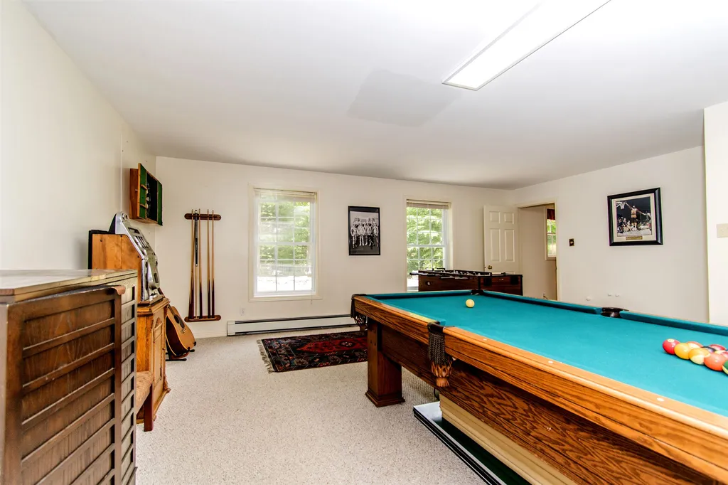 209 Walker Bungalow Road Portsmouth NH 03801