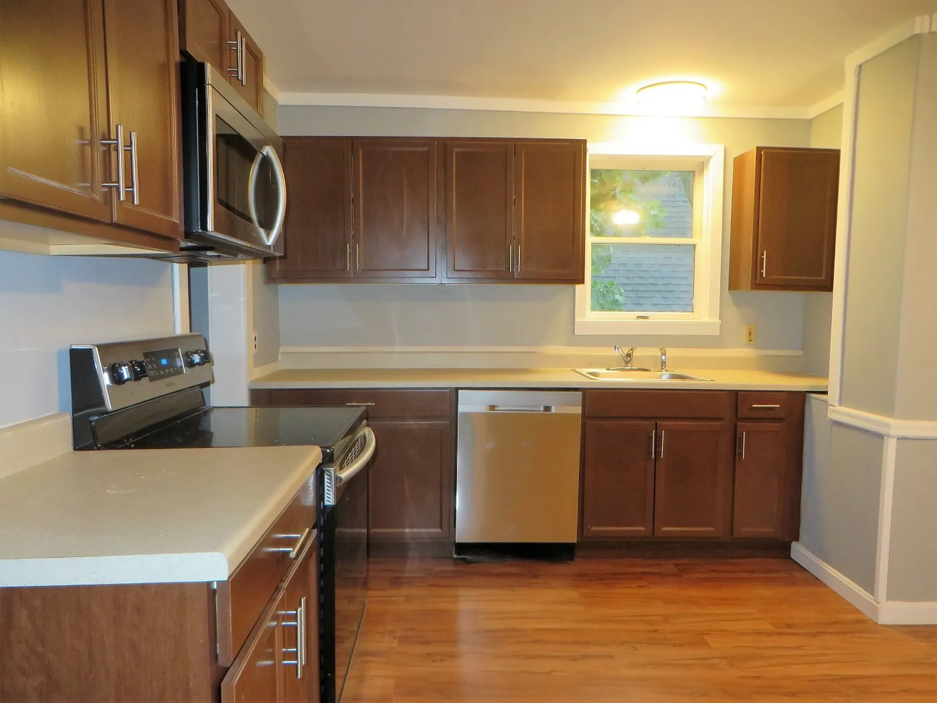 27 Leonard Street Rochester NH 03867