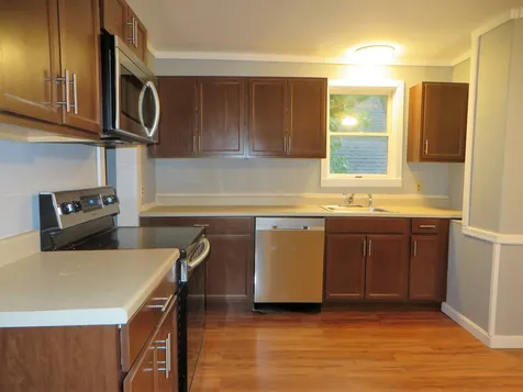 27 Leonard Street Rochester NH 03867