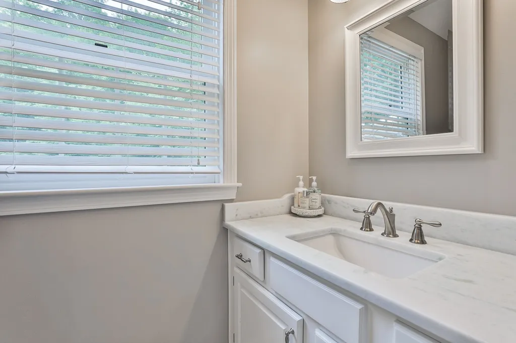 5 Hillside Drive Brookline NH 03033
