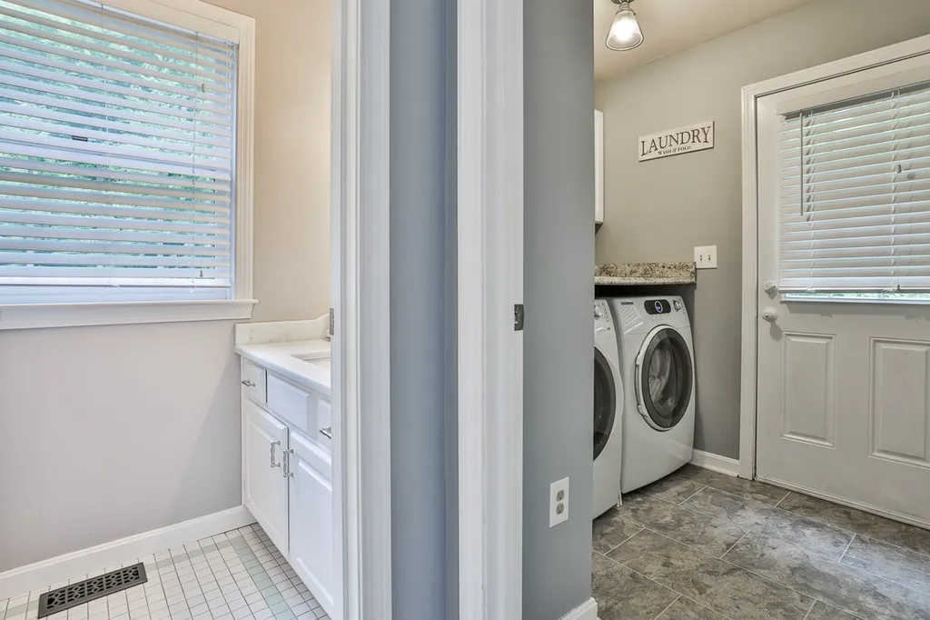 5 Hillside Drive Brookline NH 03033