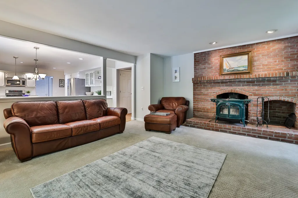 5 Hillside Drive Brookline NH 03033