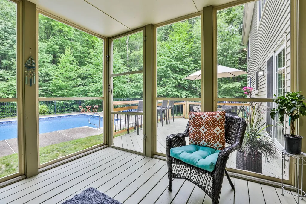 5 Hillside Drive Brookline NH 03033