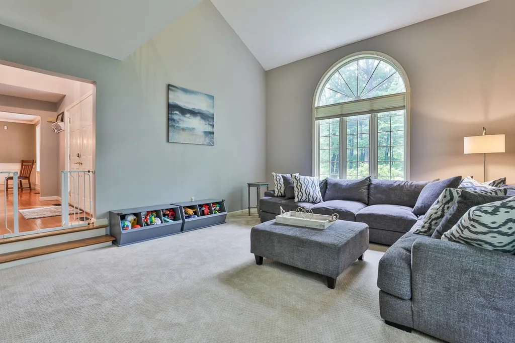 5 Hillside Drive Brookline NH 03033