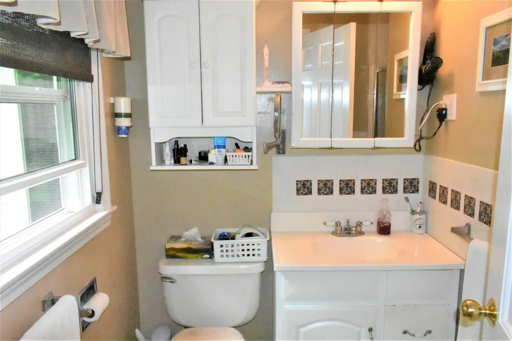 25 Merrill Drive Atkinson NH 03811