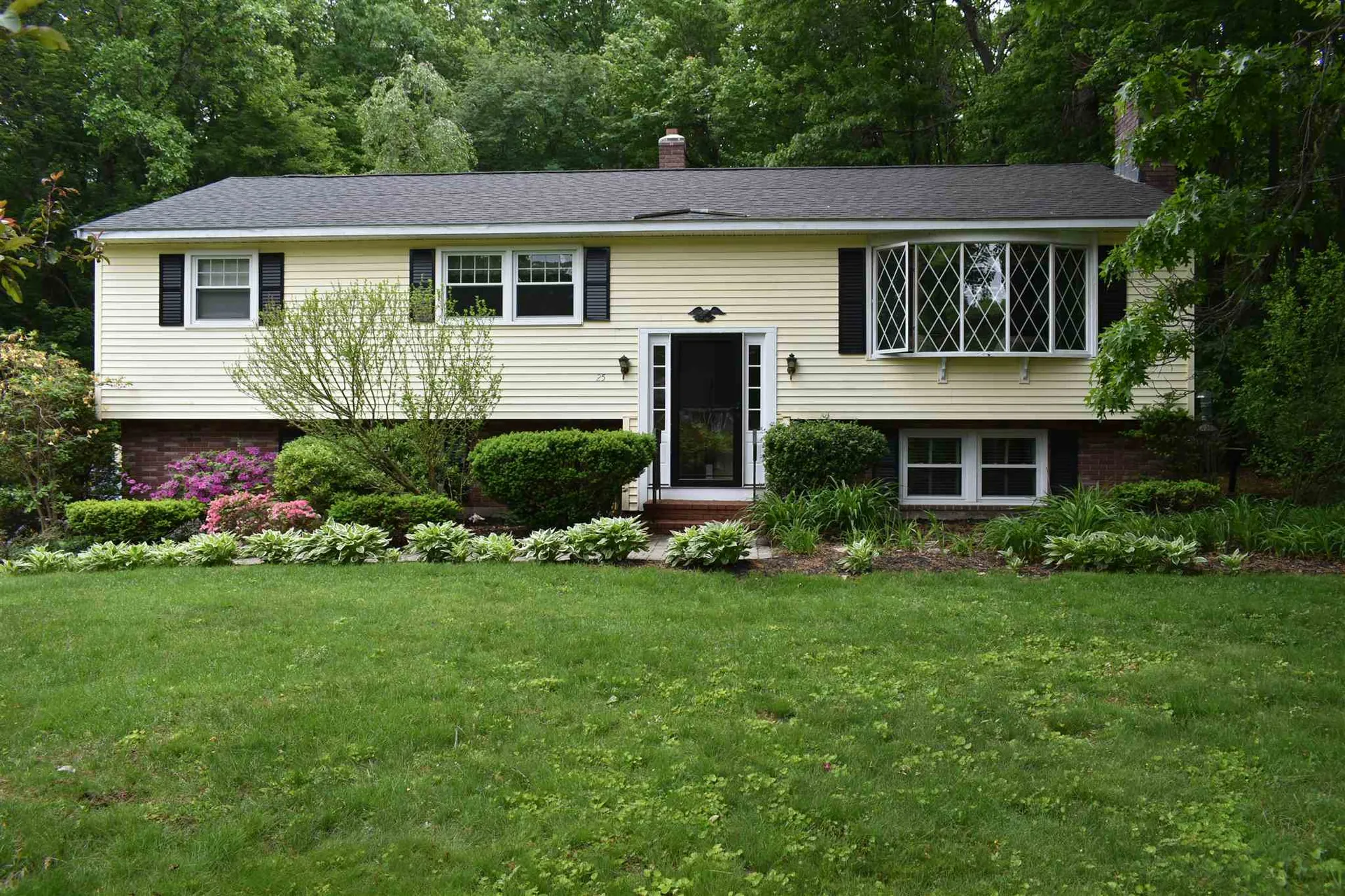 25 Merrill Drive Atkinson NH 03811
