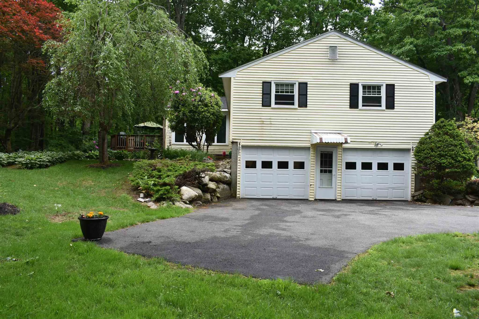 25 Merrill Drive Atkinson NH 03811